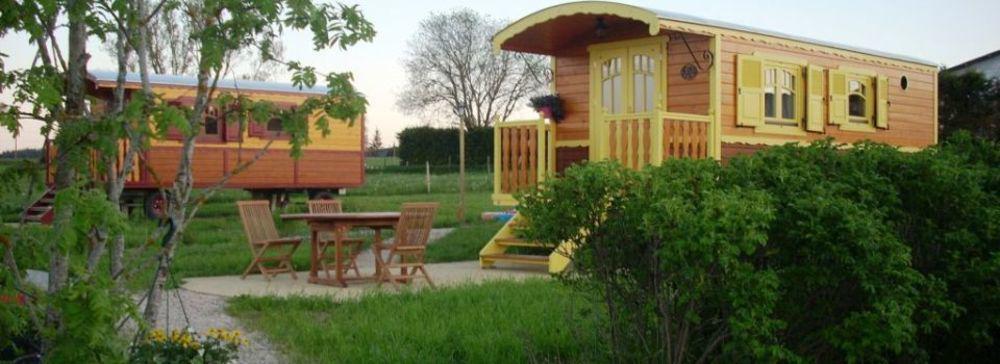 Les Roulottes De La Ferme Des Chanaux Saint-Julien-d'Ance Eksteriør billede
